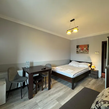 ヴィラ Lawenda シクラルスカ・ポレンバ